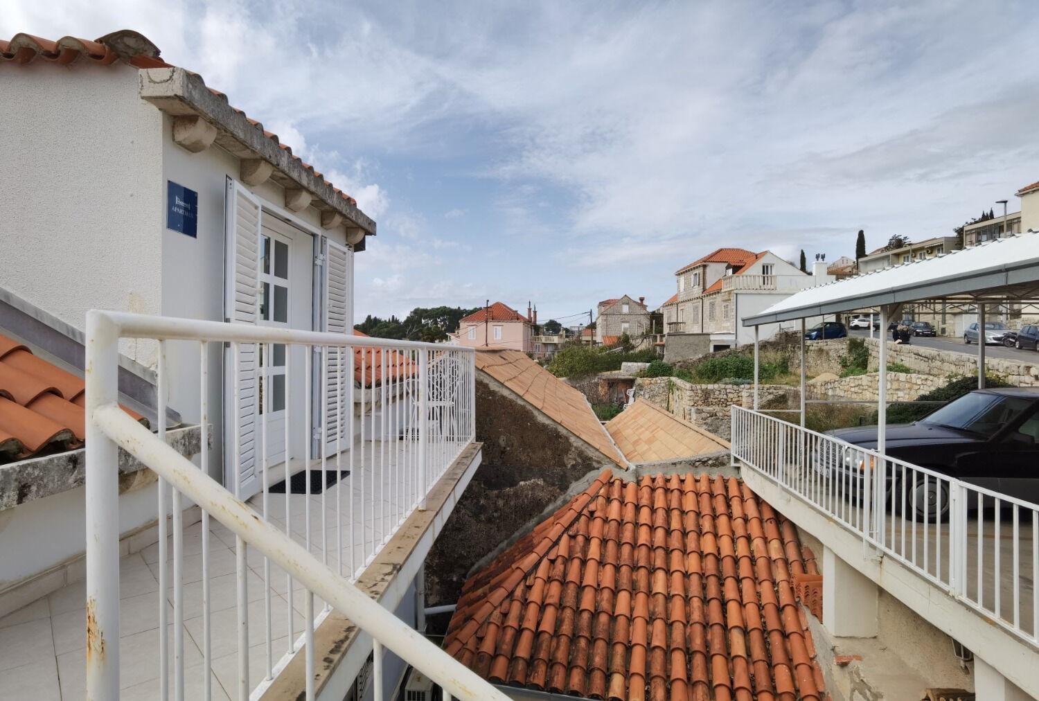 Anja - Panoramic View Apartment